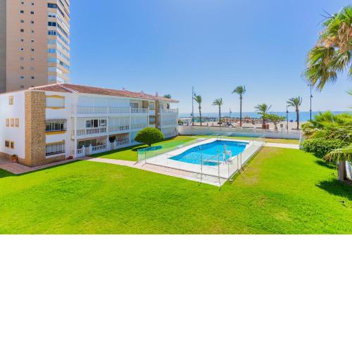 Torremolinos Playamar Primera Linea de Playa Urb. La Farola