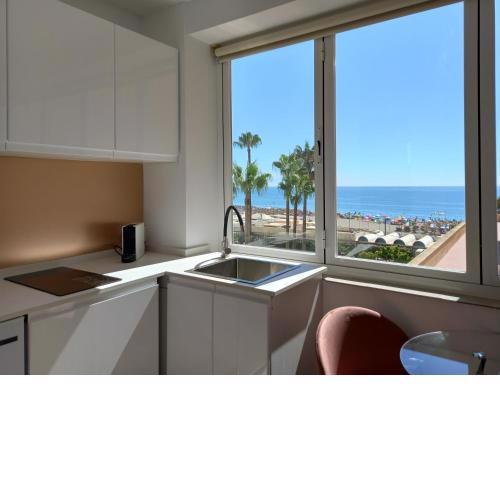 Torremolinos,estudio junto al mar en La Carihuela
