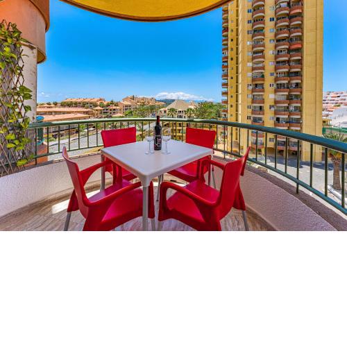 Torres del Sol Beach Front Apartment PH06