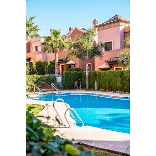 Townhouse Azata Golf - 5 min driving from the beach