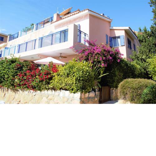 Townhouse in Paradise Gardens
