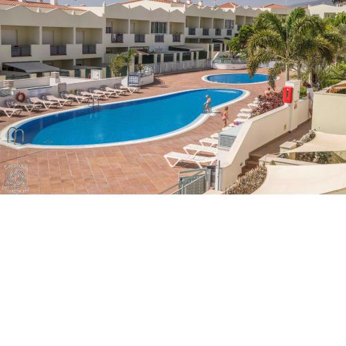 Townhouse Oasis Fañabe, AC, Heated Pool, 3 bedroom, MIR150