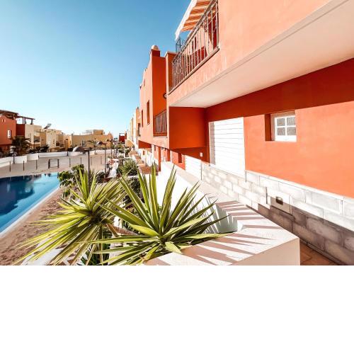 Townhouse with AC in Callao Salvaje, Sonia, CS148
