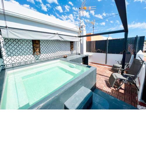 Townhouse with Arabic pool and close to the beach in Estepona