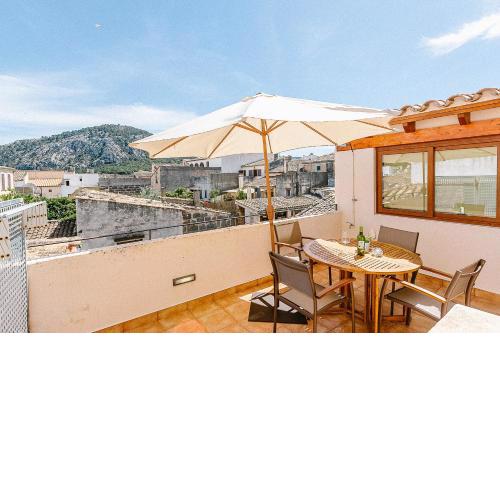 Townhouse with puig de María view by home villas 360