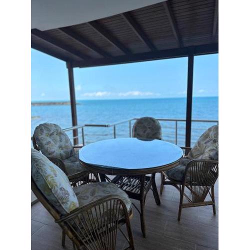 Trabzon 4 storey Villa-House by the sea - Denize sıfır 4 katlı müstakil Villa - Ev