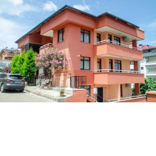Trabzon Söğütlü'de Şık Tatil Evi