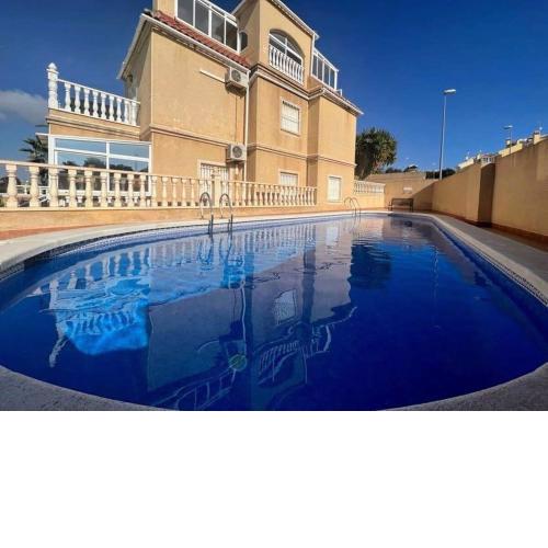 Traditional 3 bedroom villa with Com pool ALM26