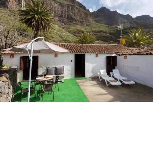 Traditional Canary Cottage in Masca
