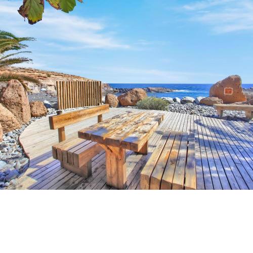 Traditional holiday home in Arico with garden