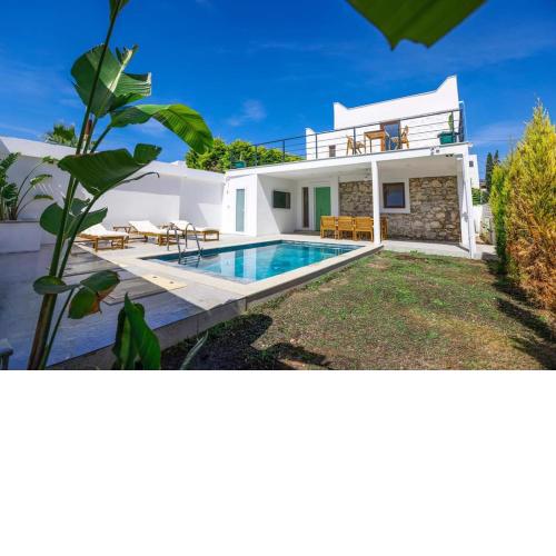 Traditional Seaside Stone Villa with Private Pool
