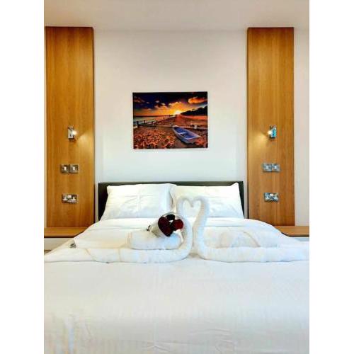 Tranquil Retreat Margarita Gardens Studio- walking distance from the beach