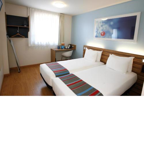Travelodge Valencia Aeropuerto