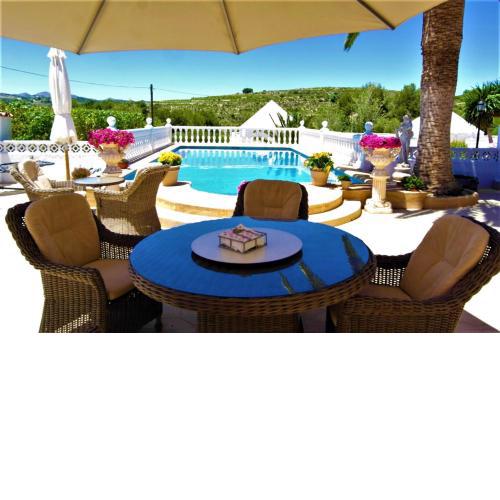 Treasurita Guest House