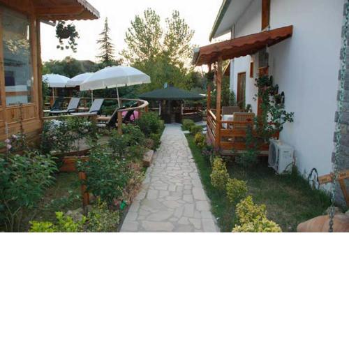 Treetops Park Hotel