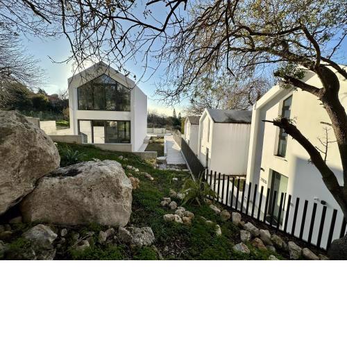 Tremythia Homes - Deluxe loft and 2-bed houses
