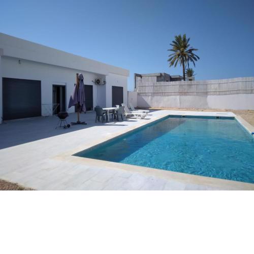 Très belle villa avec piscine
