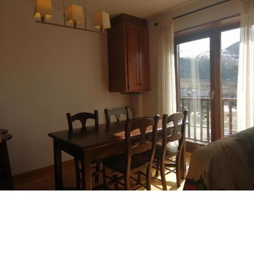 Triplex con chimenea y balcón Erta 4