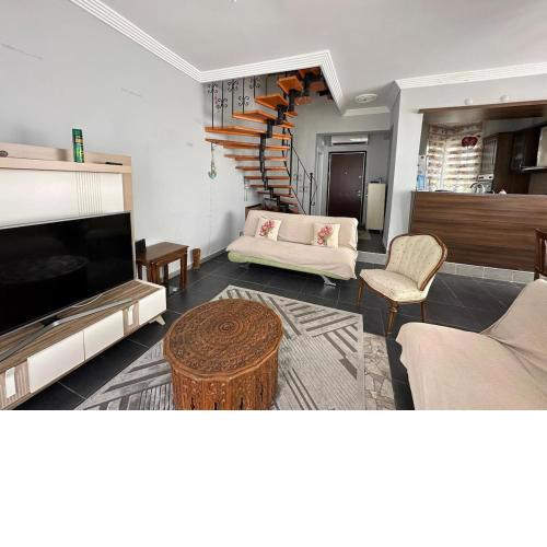 Triplex Villa with Pool and Garden