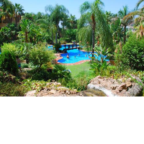 Tropical Holiday Apartment