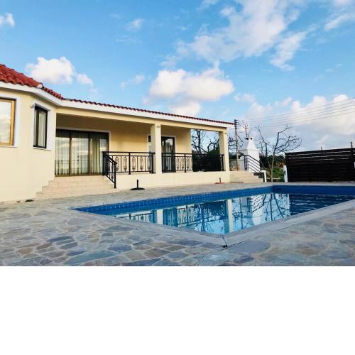 Trouzini Villa 1