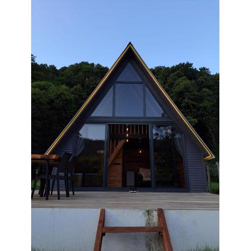 Tuna Bungalow
