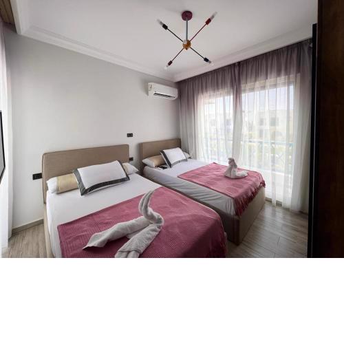 Twin house 4 master Bedrooms premium mountain view Ras Elhekma