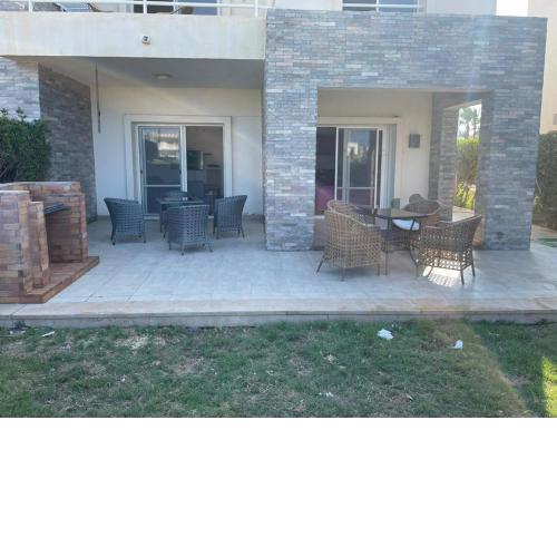 Twin House in Amwaj Sidi Abdel-Rahman - Beach & Pool Passes Included!
