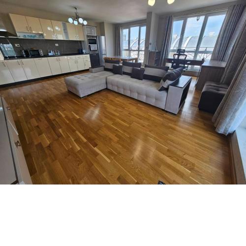 Two Bedroom Apartment 46- Trakia 54 А