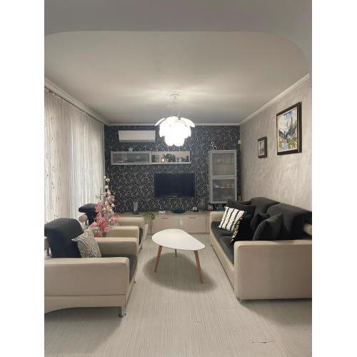 Two bedroom apartment in central with garage