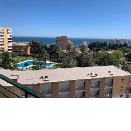 Two bedroom apartment with sea views