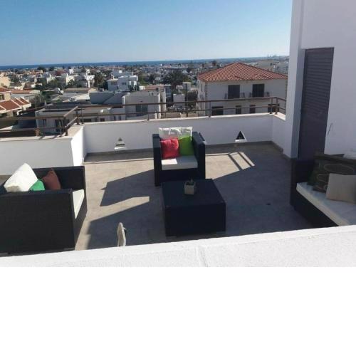 Two bedroom Duplex with Mountain and Sea view