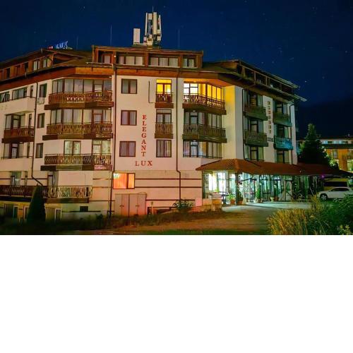 Two Bedroom Flat near Gondola