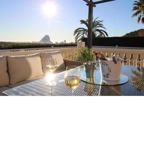Ty Croeso-Entire villa with sea view