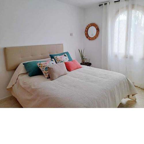 TYMI Groundfloor Apartament with garden view