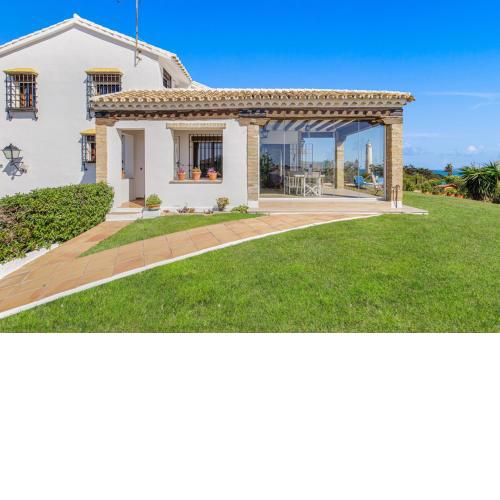 Typical Andalusian villa with views in Mijas Costa