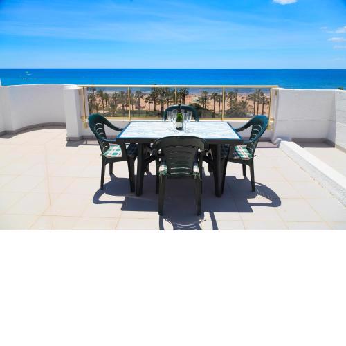 UHC ACACIAS APARTMENTS SALOU