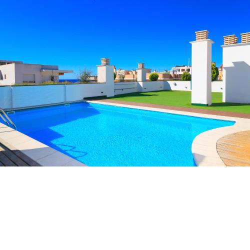 UHC Sol i Mar Family Complex