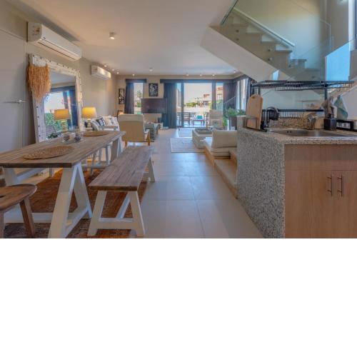 Ultimate Beachstyle Getaway Gouna 2BR Twinhouse. BBQ, Lagoon & Pool Access