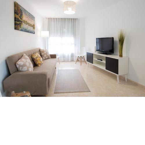 UNA HABITACIÓN PLAYA GRANDE MIÑO