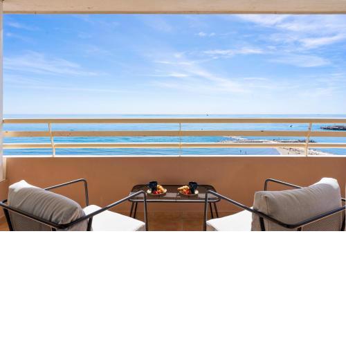 Unbeatable view Stella Maris with Pool Ref 163