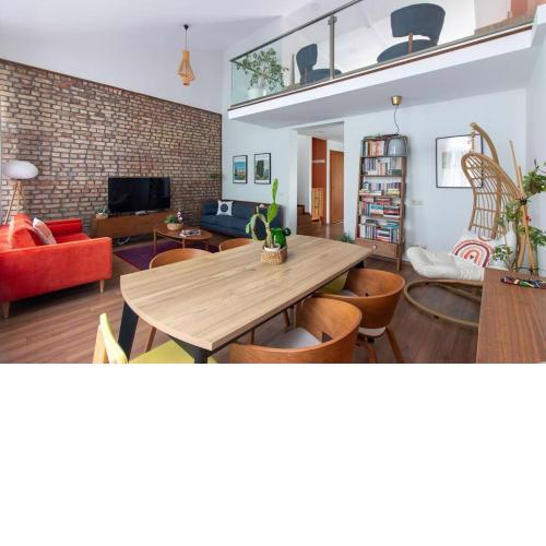 Unique 3BR Loft w Private Terrace Views & All ACs