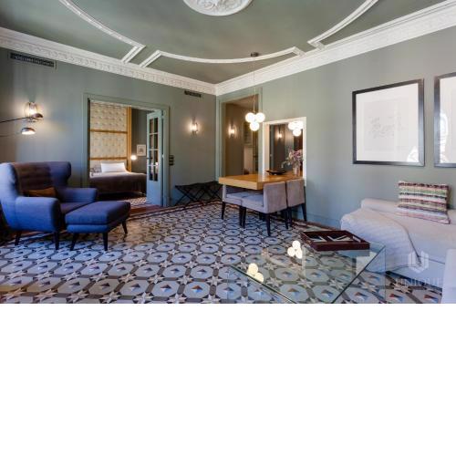 Unique Rentals - Luxurious Oasis