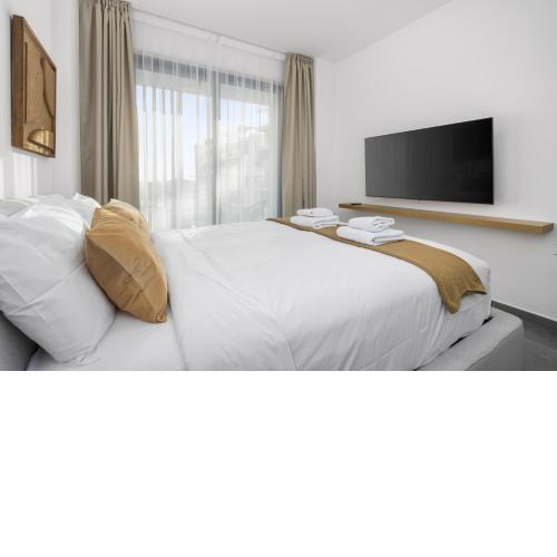 Universal Residences E I Studio Apartments