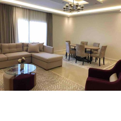 Urban Elegance Stylish Apartment in Prime Location