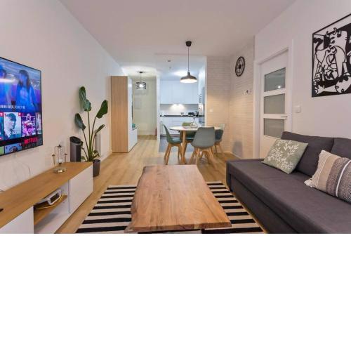 Urban flat nuevo elegante con garaje y Wifi