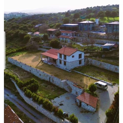 Urla - Taş Villa Dağ Evi
