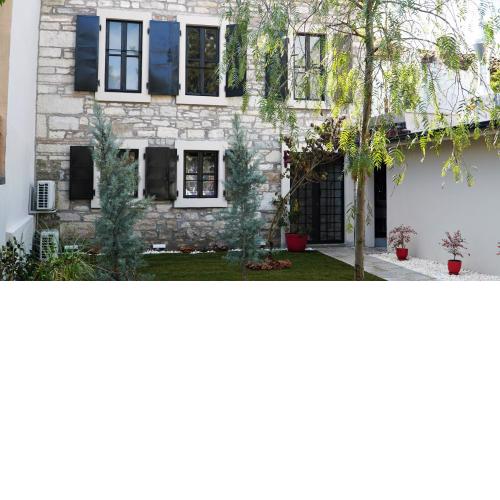Urla Taş Konak Otel
