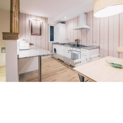Urruti Apartment by People Rentals