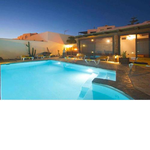 V PRINCESA, vivienda con piscina climatizada y BBQ